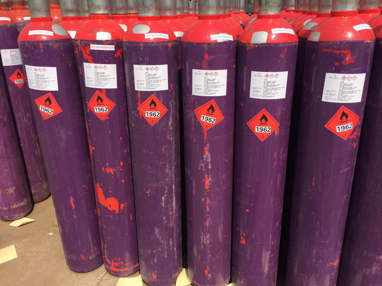 Ethylene gas cylinders